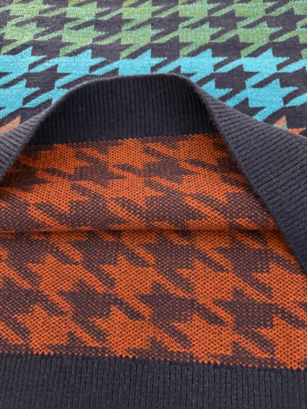 G by Giuliana Black Label Multicolor Houndstooth Sweater – Size 1X – NWOT - Picture 12 of 16
